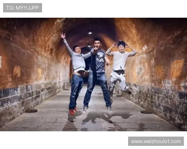 傻冒的奇幻漂流:当中国“小镇青年”遇上世界